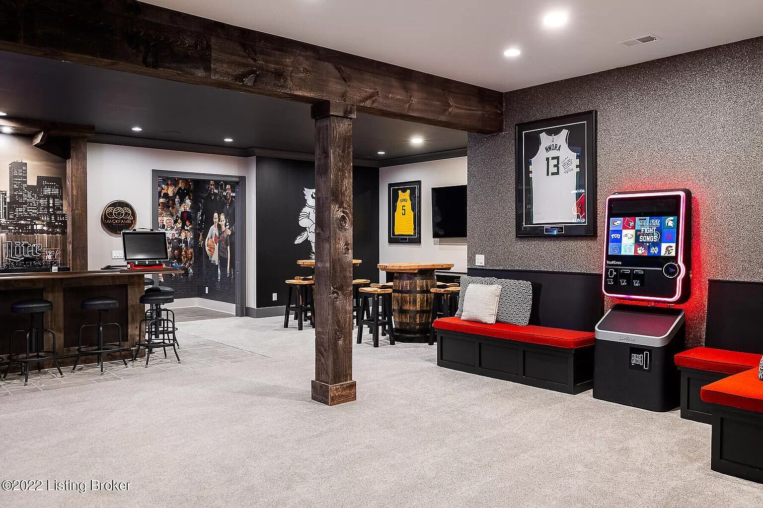Mack house listing 21.jpg